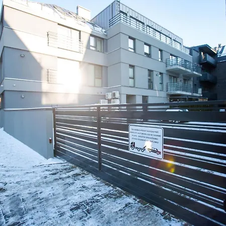 Luxurious Blue&yellow In Center شقة *