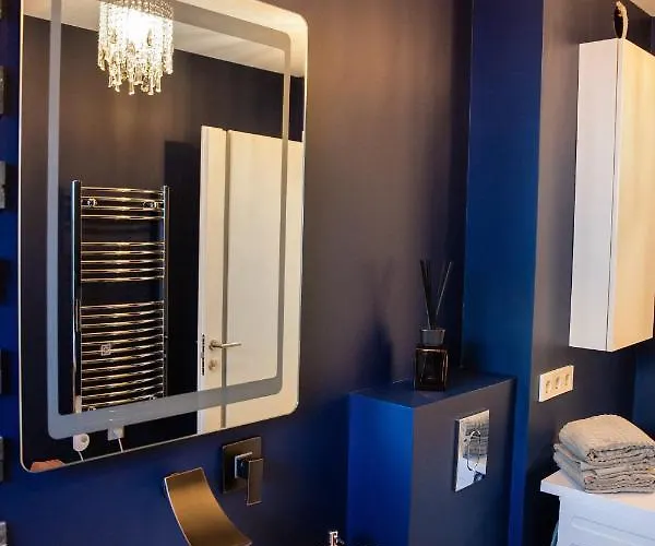 Luxurious Blue&yellow In Center Apartament Kowno