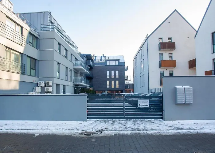 Luxurious Blue&yellow In Center Apartament